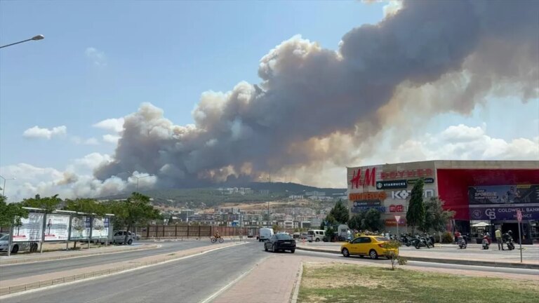 canakkalede yanginla mucadele devam ediyor T3PGpY7i