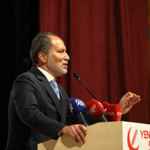 erbakan bugun turkiyede 14 milyon issiz var gb69tQNI