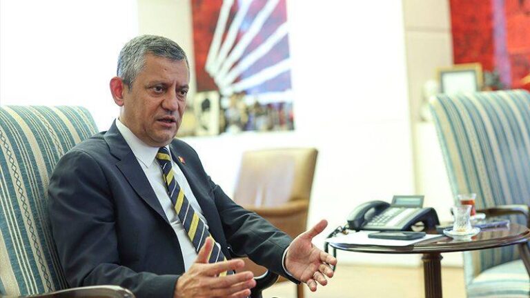 ozgur ozelden komisyon aciklamasi kafamda 20 23 isim var zmaYkwAH