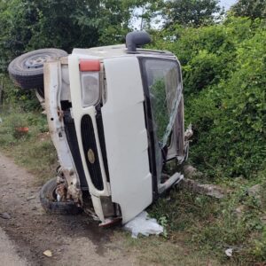 samsunda devrilen kamyonetin surucusu oldu 2 yarali iMsw32Tm