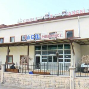 siirtte cocuk kayaliklardan dustu ISQ8xcFl