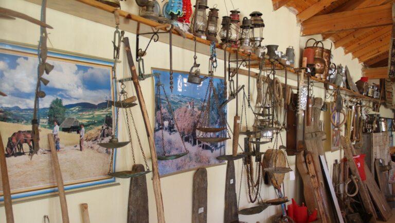 cankiridaki muzeziyaretcilerini zamanda yolculuga cikartiyor 8gUz8qTS