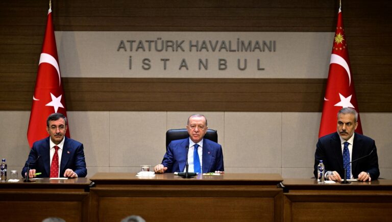 cumhurbaskani erdogandan ozele sert yanit sagir duymaz uydurur NyXpPQw1