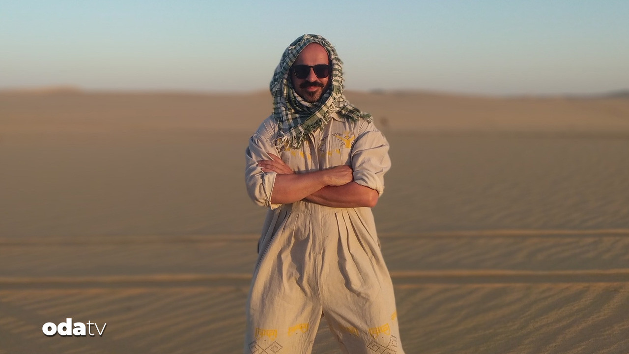 monsieur minimal istanbula geliyor U78BVBEN