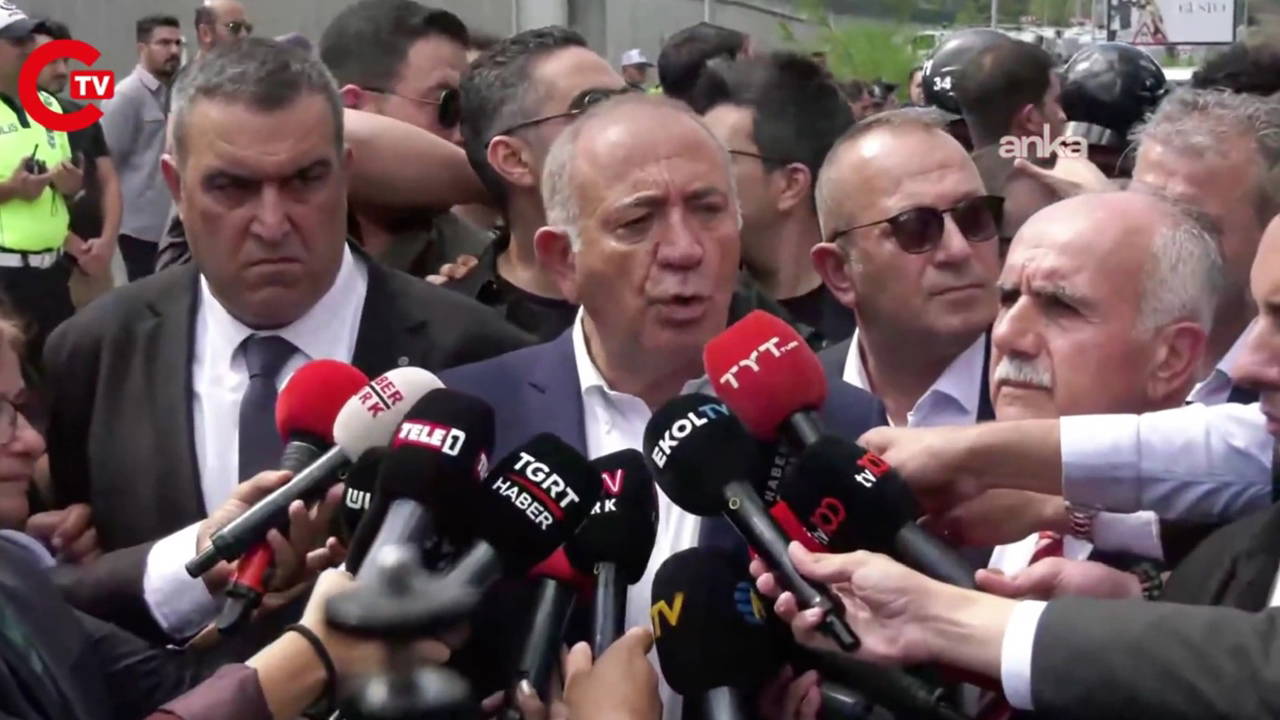 son dakika kayyum gursel tekinden chp istanbul il baskanligi onunde ilk aciklama kafasina su sisesi atildi IC73GpBb