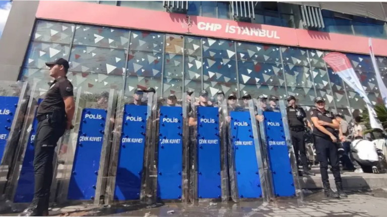 suat ozcagdas degil vali icisleri bakani ve cumhurbaskaninin da bir siyasi partinin mekanini kabul etmemesi soz konusu degil ecmy3Duu