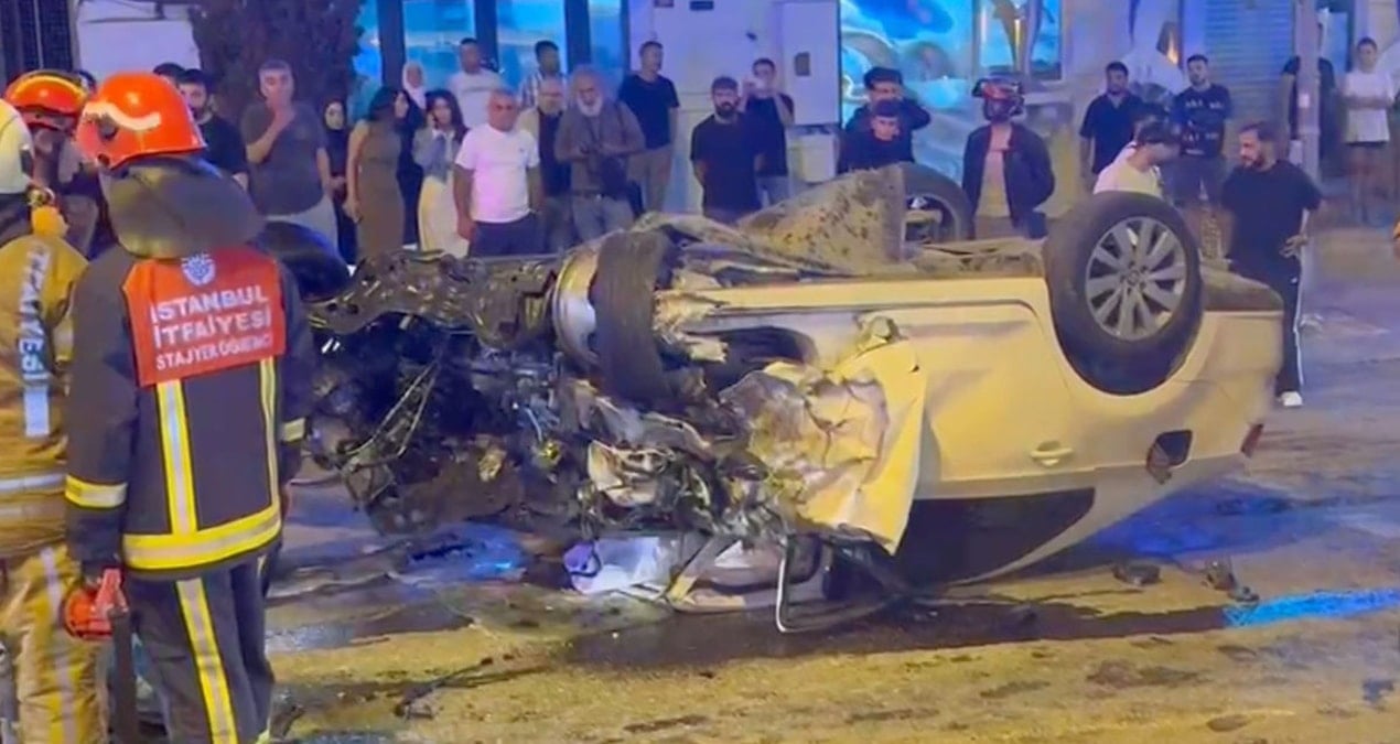 umraniyede iett otobusu ile otomobil carpisti 3 yarali sdnK7PBb