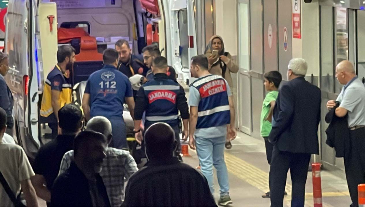 18 mahkum kogusta pisen yemekten zehirlendi Is4nRdxl.jpg