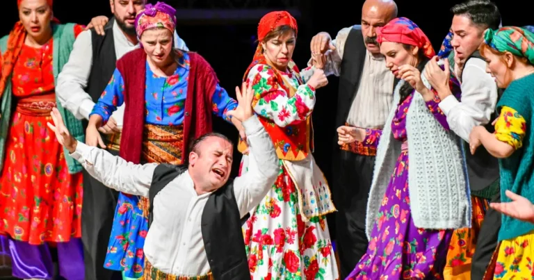 baskentte sanatin kalbi genclik parkinda atiyor yFL8m72S