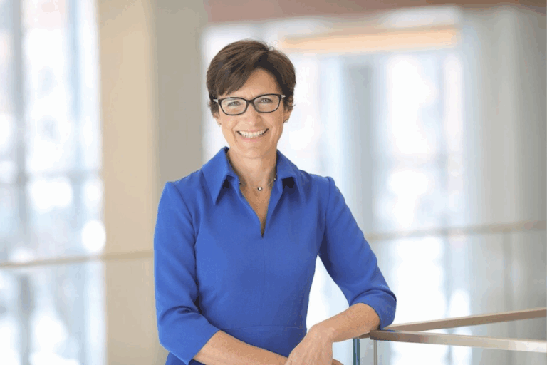 citi ceosu jane fraser yonetim kurulu baskani oldu bankanin yonetimi frasera 25 milyon dolarlik ek odul verdi HyiCuvU1.png