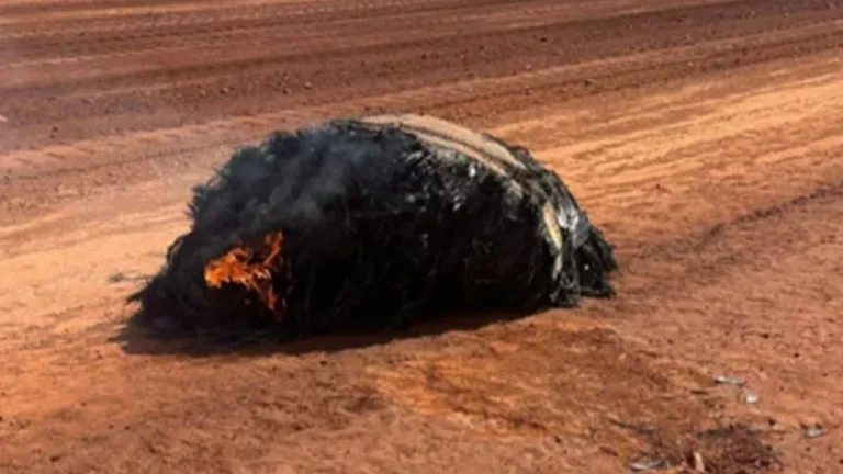 colde bulunan yanmis cisim bulundu uzaydan mi dustu FNKadYv5.webp