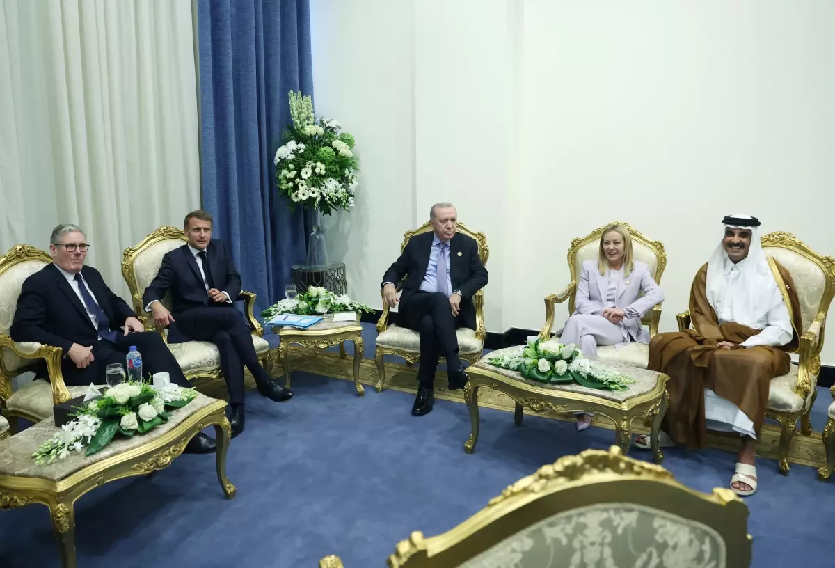 cumhurbaskani erdogan baris icin sarm el seyh zirvesi kapsaminda liderlerle gorustu gEZTasck.jpg