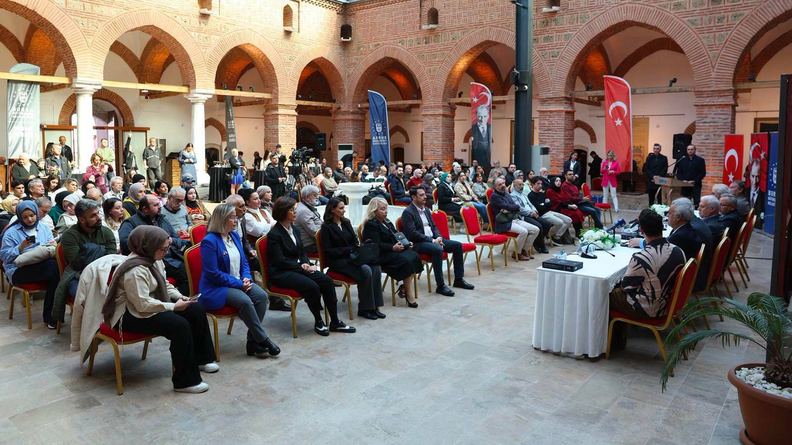 dede korkutun bursa yazmasi bilim dunyasina kazandirildi liprhVlN.jpg