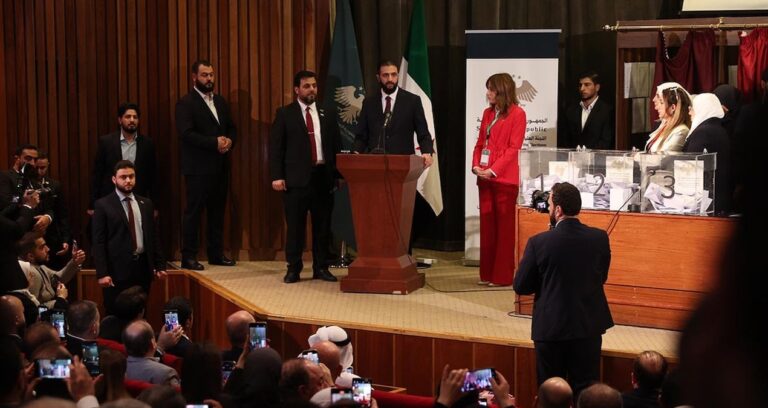 esad sonrasi suriye sandik basina gitti pAMUZLmt