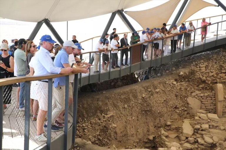 gobeklitepenin gunluk ziyaretci sayisi ortalama 5 bini buldu sAHu3Yhc.jpg