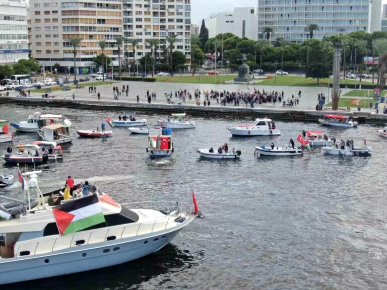izmirde kararliyiz sumudun yanindayiz etkinligi duzenlendi nN11uLxJ