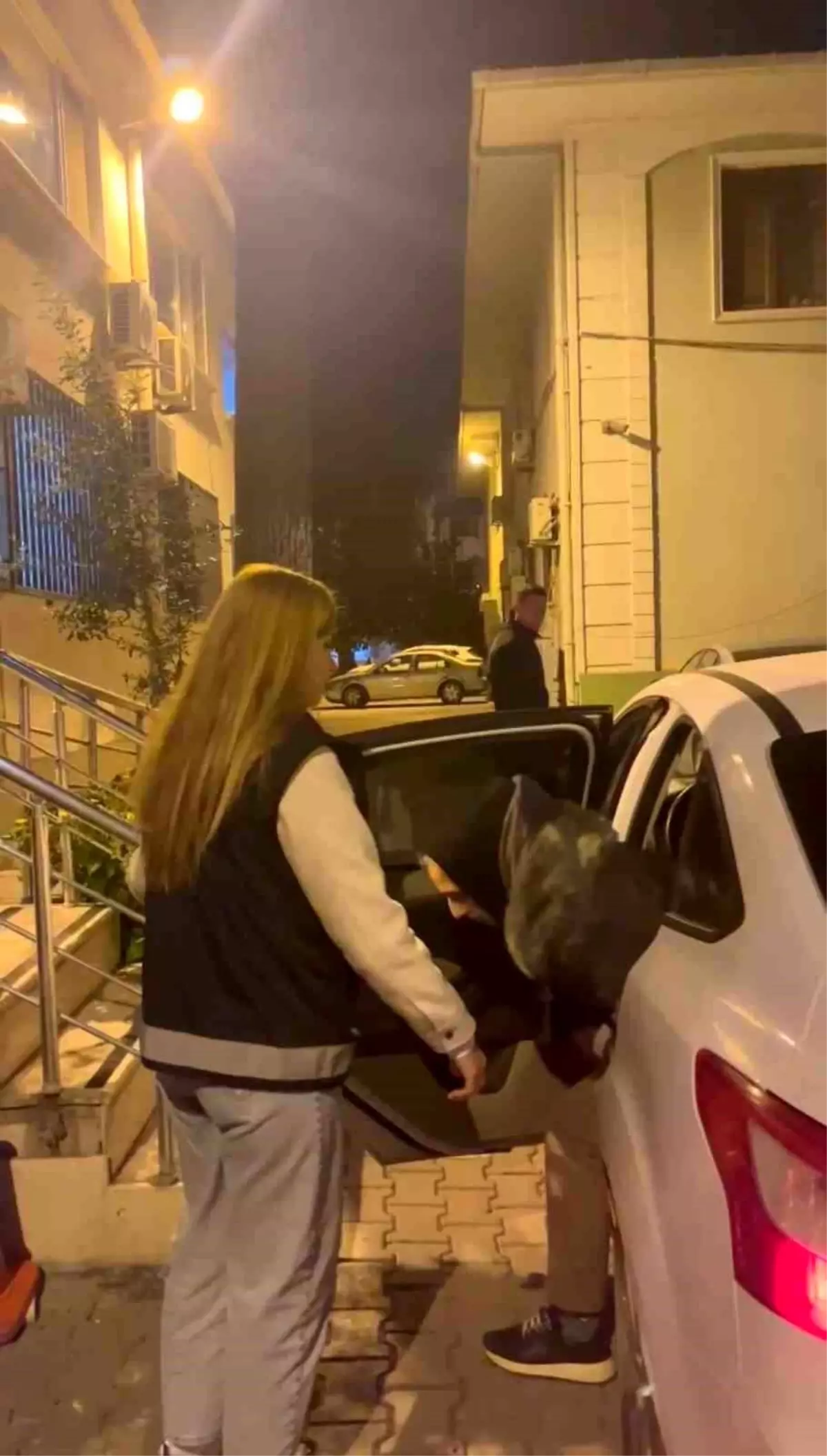 bursada kadin isletmeci musterilerin kimlik bilgileriyle kredi cekti dYMVDZdW.jpg