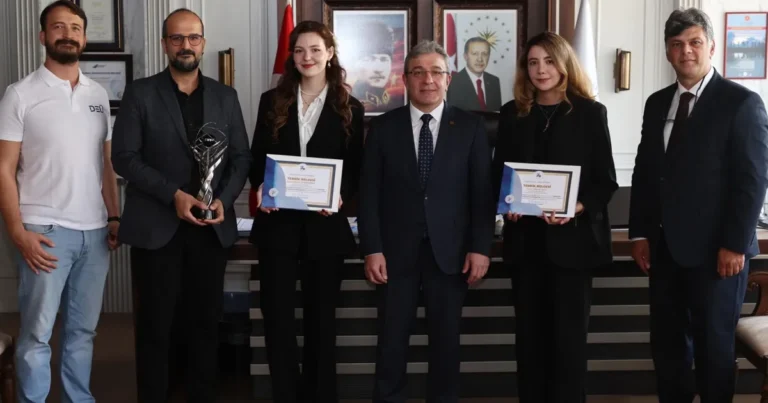 dokuz eylullu ogrencilerden buyuk basari 4FTIEFts.webp