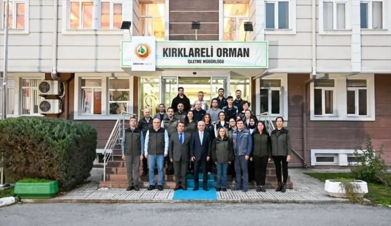 kirklareli-valisi-kamu-kurumlarini-ziyaret-etti-ZM5gwuQz.jpg