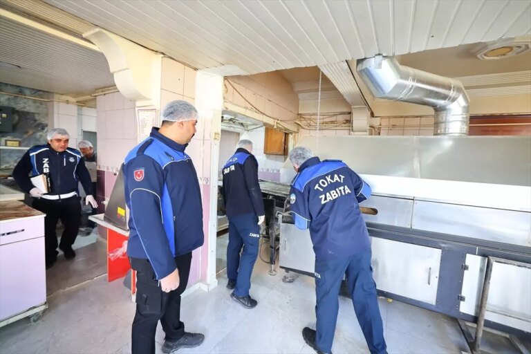 tokatta-zabita-denetimleri-araliksiz-suruyor-IWcTKJNN.jpg