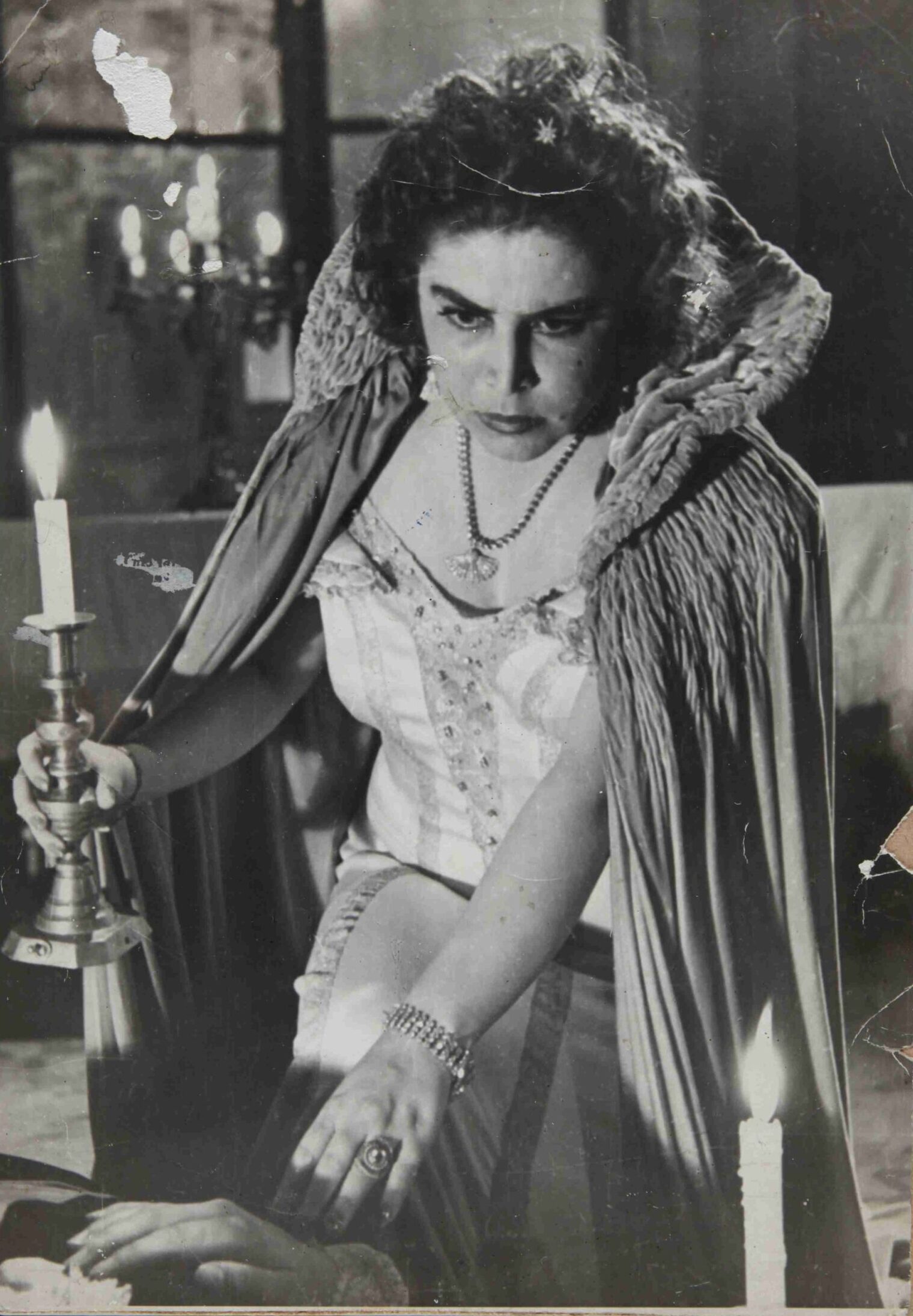 Semiha Berksoy, Tosca operasında Floria Tosca rolünde, 1941