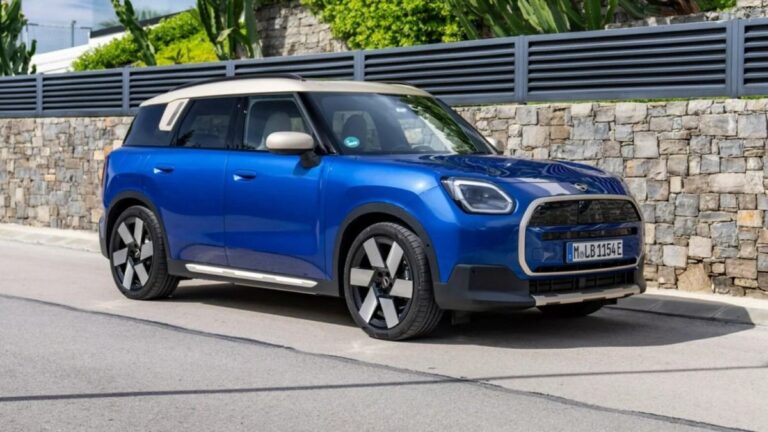 mini-countryman-electric-2026-menzil-artisiyla-guncellendi-vhUrvzWm.jpg