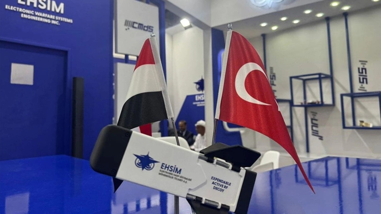 Türk Savunma Sanayisi, EDEX 2025’te Minyatür Elektronik Harp Sistemleriyle Dikkat Çekti