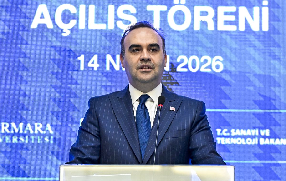 Bakan Kacır, Marmara Üniversitesi’nde Milli Teknoloji Atölyesi’nin Açılışında Geleceğe Dair Vizyonunu Paylaştı