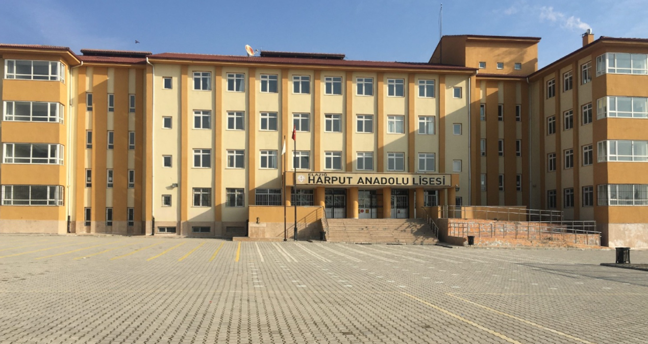 satir-bicak-mermi-lisede-facia-son-anda-onlendi-hctU55mU