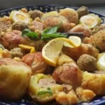 Cezayir mutfaginin vazgecilmezi tajine el khokh ONWWZCL3