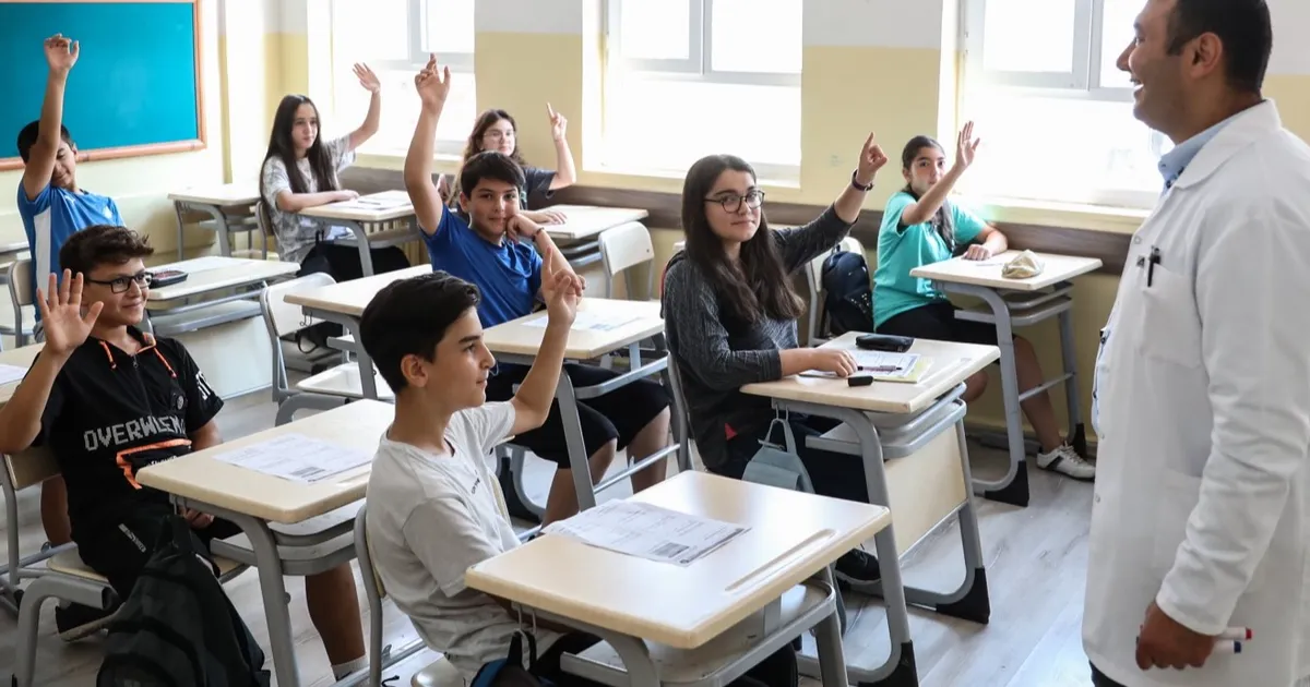 Derslerin saatleri degisti resmi gazetede yayimlandi pSJgIKbt